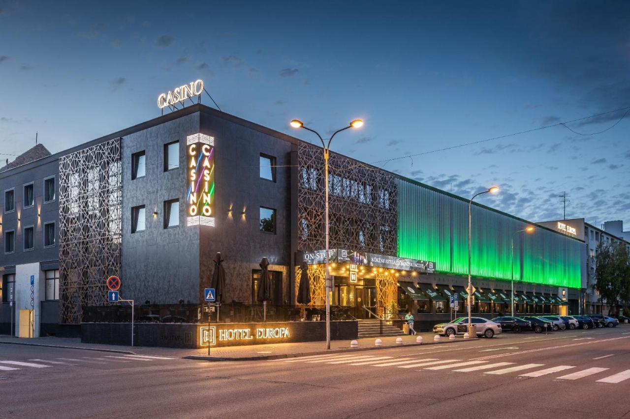 Hotel Europa Komárno Exterior foto