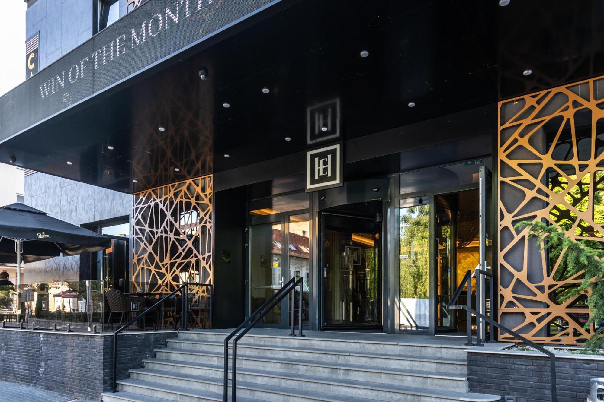 Hotel Europa Komárno Exterior foto
